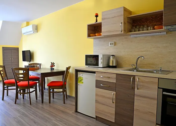 Visito Aparthouse