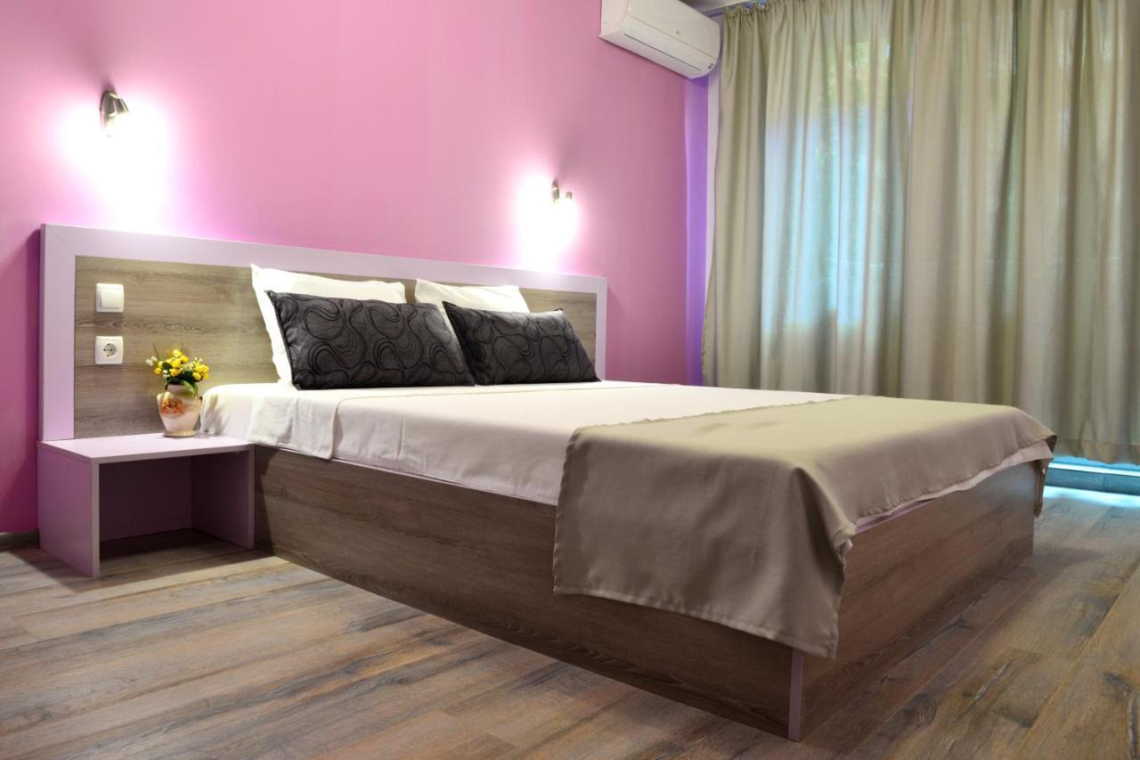 Visito Aparthouse 2*